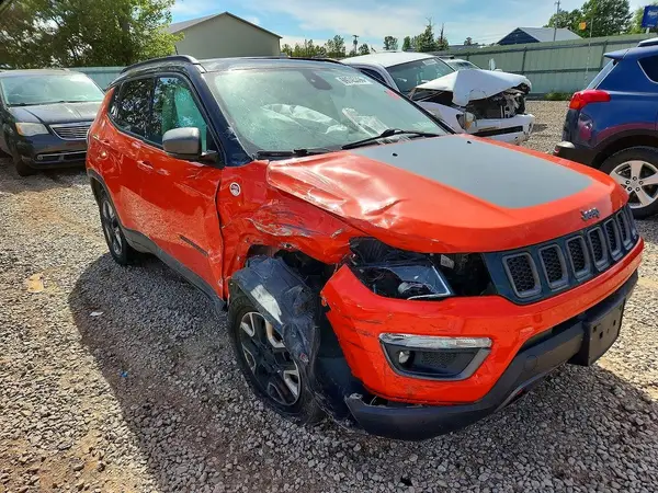 3C4NJDDB0JT130452 — 2018 Jeep Compass, Front end (Front End), before-repair photos