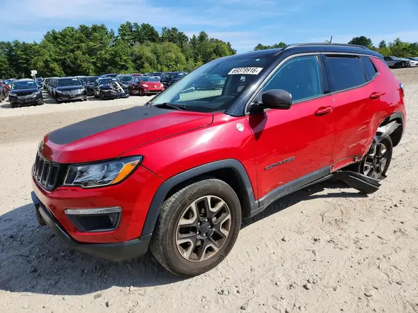 3C4NJDDB9JT451499 Jeep Compass 2018 — повреждение Задняя часть, фото до ремонта
