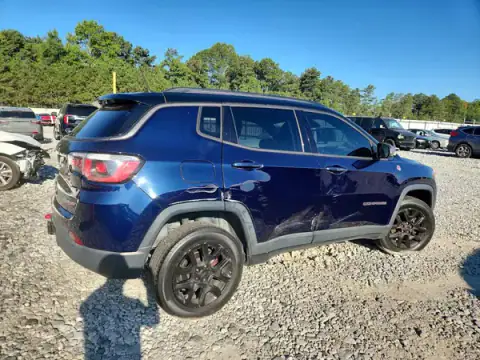 3C4NJDDB0JT130239 — 2018 Jeep Compass, фото 3 с аукциона Copart, ПЕРЕДНЯЯ ЧАСТЬ