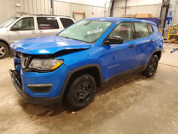 3C4NJDAB1JT190759 Jeep Compass 2018 — uszkodzenie Przód, zdjęcie przed naprawą