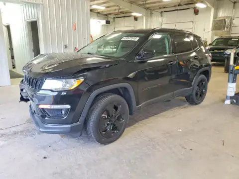 3C4NJDBB5JT478900 — 2018 Jeep Compass, ПЕРЕДНЯЯ ЧАСТЬ (Front End), фото до ремонта