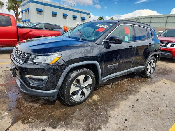 3C4NJCBB5JT271997 Jeep Compass 2018 — Rear end damage, before-repair photo