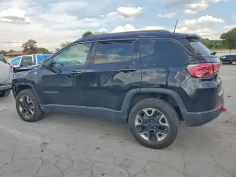 3C4NJDDBXJT246239 — 2018 Jeep Compass, ფოტო 2, Copart, წინა ნაწილი