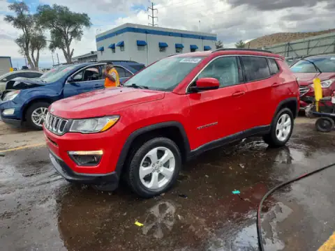 3C4NJDBB1JT262185 — 2018 Jeep Compass, Granizo (Hail), fotos antes de reparar