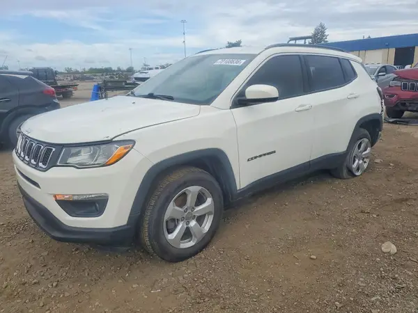 3C4NJDBB9JT349574 Jeep Compass 2018 — daño Parte trasera, foto antes de reparar