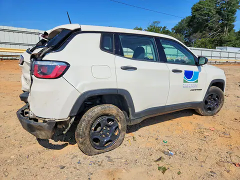 2018 JEEP COMPASS VIN 3C4NJDABXJT207722 фото 3