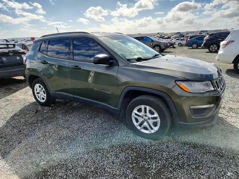3C4NJCAB2JT105597 — 2018 Jeep Compass, фото 4 с аукциона Copart 16.10.2026, Мелкие вмятины и царапины