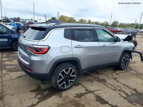3C4NJDCB2JT298434 — 2018 Jeep Compass, photo 3 from Copart, Front end