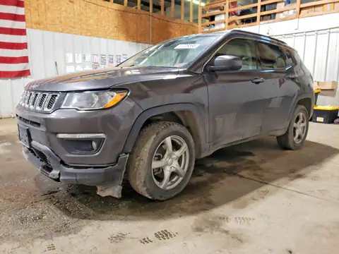 3C4NJDBB4KT599659 — 2019 Jeep Compass, Передняя часть (Front End), фото до ремонта