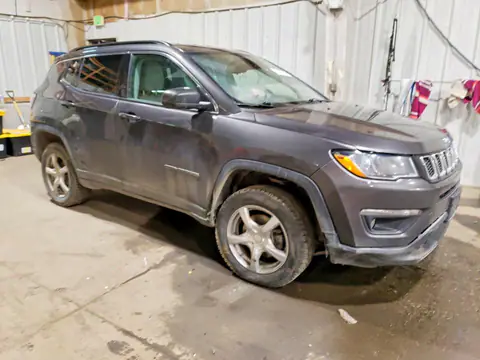 3C4NJDBB4KT599659 — 2019 Jeep Compass, фото 4 с аукциона Copart 29.09.2026, Передняя часть