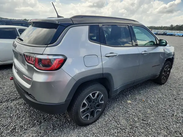 3C4NJDDB4KT733132 — 2019 Jeep Compass, zdjęcie 3 z Copart 02.10.2026, Przód