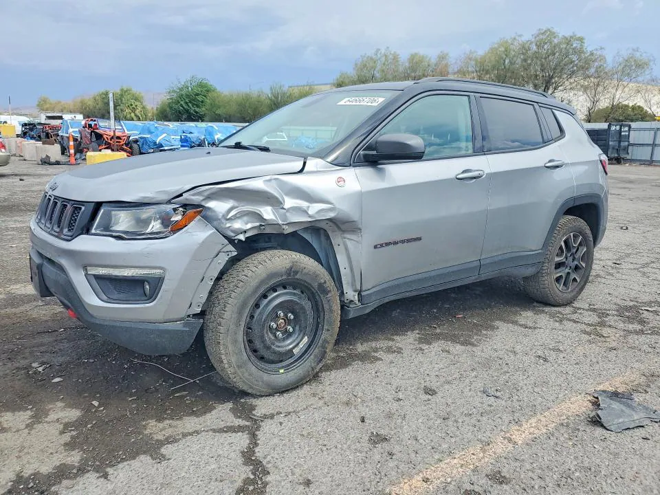 2019 Jeep Compass VIN 3C4NJDDB5KT790472 фото 1