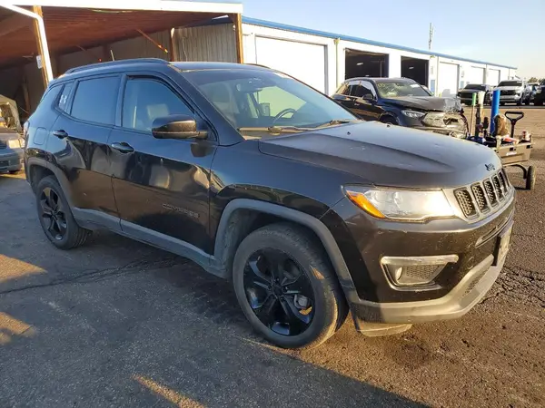 3C4NJDBB6KT621337 — 2019 Jeep Compass, фото 4 с аукциона Copart 13.10.2026, Град