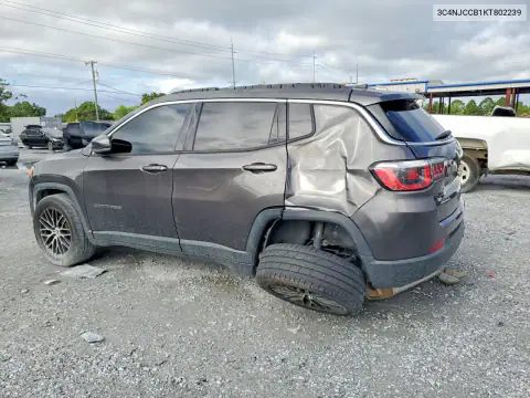 3C4NJCCB1KT802239 — 2019 Jeep Compass, zdjęcie 2 z Copart 23.10.2026, Uszkodzenia dookoła
