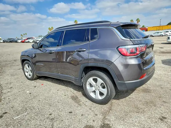 3C4NJCBB4KT750445 — 2019 Jeep Compass, photo 2 from Copart, Front end