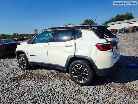 3C4NJDDB9KT794038 — 2019 Jeep Compass, foto 2 de Copart, Vuelco