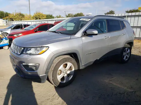 3C4NJDBB0KT597133 — 2019 Jeep Compass, Задня частина (Rear End), фото до ремонту