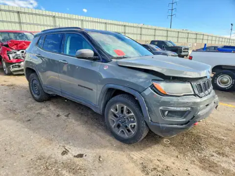 3C4NJDDB6KT668249 — 2019 Jeep Compass, фото 4 с аукциона Copart 22.10.2026, ПЕРЕДНЯЯ ЧАСТЬ