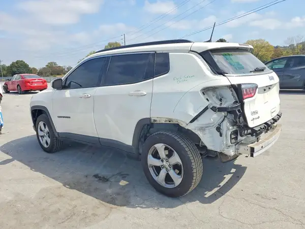 3C4NJDBB3KT812844 — 2019 Jeep Compass, zdjęcie 2 z Copart 05.10.2026, Tył