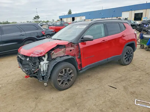 3C4NJDDB9KT668844 — 2019 Jeep Compass, Передняя часть (Front End), фото до ремонта