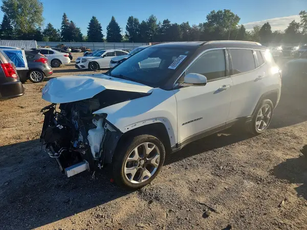 3C4NJDCB6KT639870 Jeep Compass 2019 — uszkodzenie Przód, zdjęcie przed naprawą
