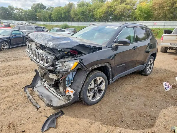 3C4NJDCB9KT661362 Jeep Compass 2019 — uszkodzenie Przód, zdjęcie przed naprawą