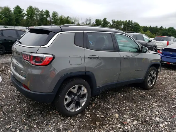 3C4NJDCB3KT690310 — 2019 Jeep Compass, zdjęcie 3 z Copart, Przód