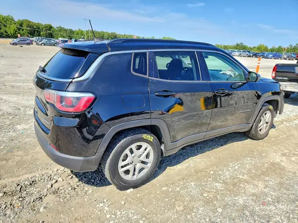 3C4NJCAB1KT844350 — 2019 Jeep Compass, photo 3 from Copart, Front end