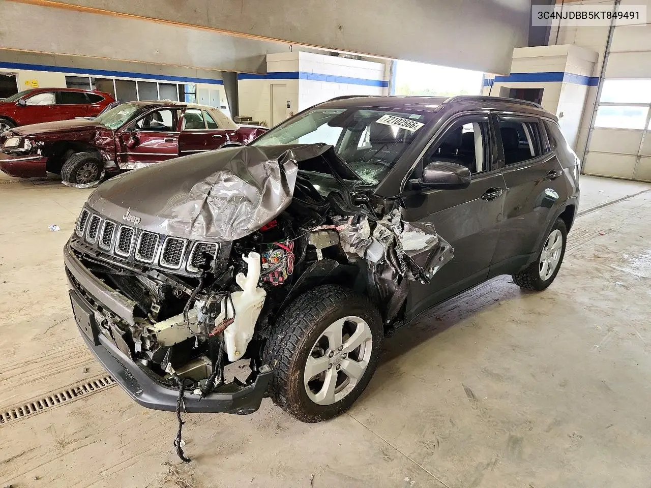 2019 Jeep Compass Longitude VIN 3C4NJDBB5KT849491 фото 1