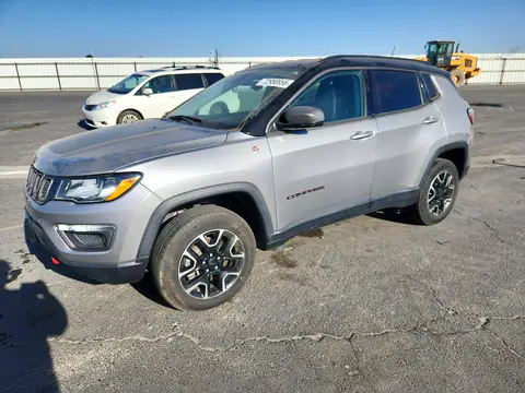 3C4NJDDB6KT795910 — 2019 Jeep Compass, пожар двигателя (Burn - Engine), фото до ремонта