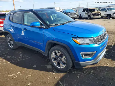 3C4NJDCB9KT704243 — 2019 Jeep Compass, фото 4 с аукциона Copart, Задняя часть
