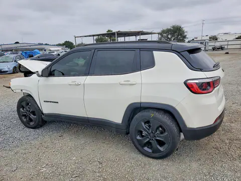 3C4NJCBB0LT147588 — 2020 Jeep Compass, photo 2 from Copart 13.10.2026, Front end