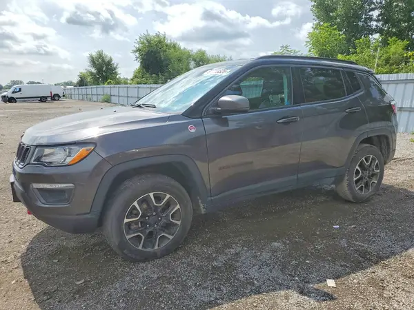 3C4NJDDB6LT156539 — 2020 Jeep Compass, Повреждения снизу (Undercarriage), фото до ремонта