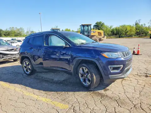 3C4NJDCB1LT116841 — 2020 Jeep Compass, zdjęcie 4 z Copart, Dachowanie