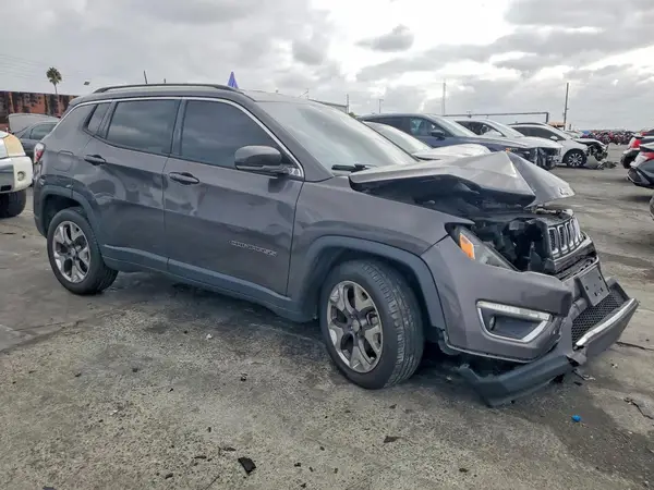 3C4NJCCB8LT170941 — 2020 Jeep Compass, photo 4 from Copart, Front end