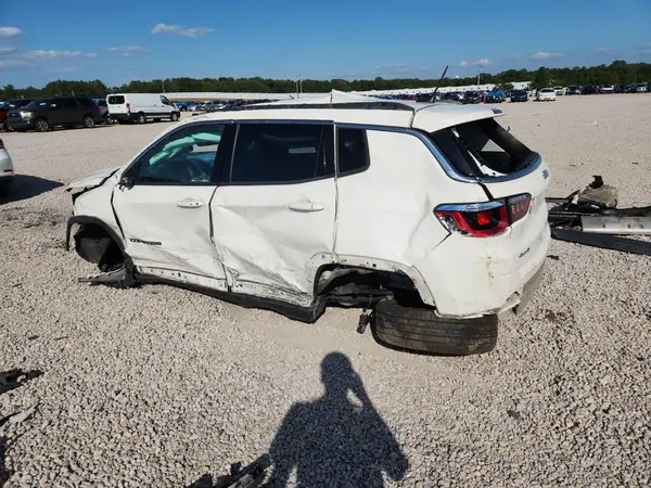 3C4NJCCB8LT218518 — 2020 Jeep Compass, photo 2 from Copart, Rollover