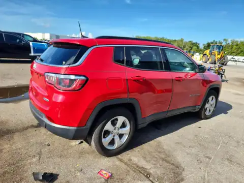 3C4NJCBBXLT166116 — 2020 Jeep Compass, zdjęcie 3 z Copart 12.10.2026, Drobne wgniecenia i rysy