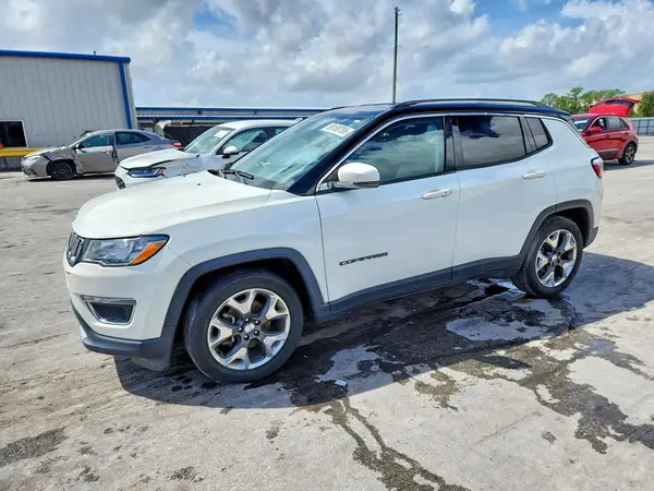 3C4NJCCB1LT165886 Jeep Compass 2020 — Front end damage, before-repair photo