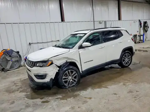 3C4NJDBB6LT223045 Jeep Compass 2020 — Front end damage, before-repair photo