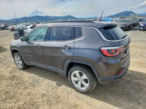3C4NJDBB2LT137683 — 2020 Jeep Compass, foto 2 de Copart 13.10.2026, Desmontado