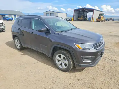 3C4NJDBB2LT137683 — 2020 Jeep Compass, foto 4 de Copart 13.10.2026, Desmontado