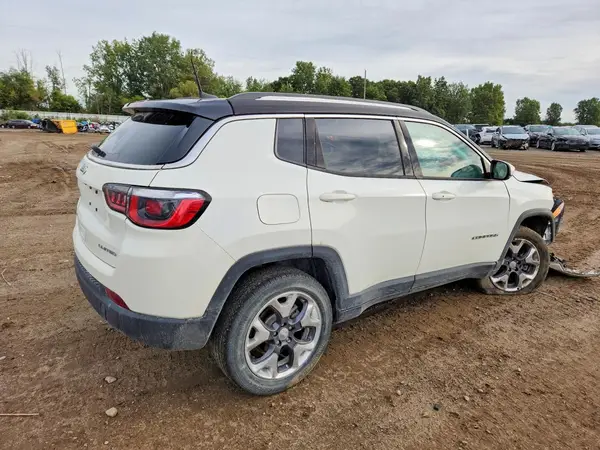 3C4NJDCB0LT159924 — 2020 Jeep Compass, photo 3 from Copart 21.10.2026, Front end