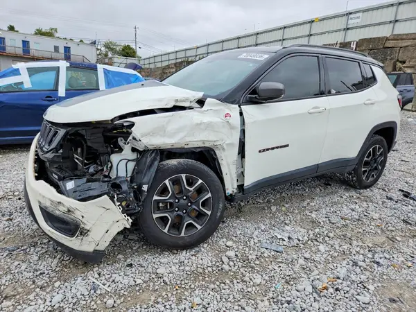 3C4NJDDB2LT195337 Jeep Compass 2020 — Front end damage, before-repair photo