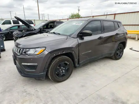3C4NJCAB6LT253142 — 2020 Jeep Compass, Parte trasera, fotos antes de reparar