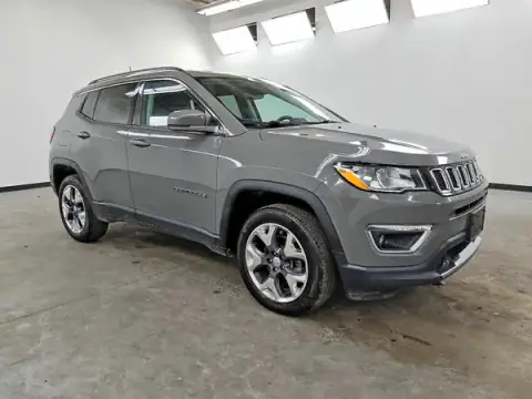 3C4NJDCB1MT553322 — 2021 Jeep Compass, photo 4 from Copart 22.09.2026, Minor dents and scratches