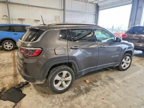 3C4NJDBBXMT507425 — 2021 Jeep Compass, ფოტო 3, Copart, გვერდითი ნაწილი