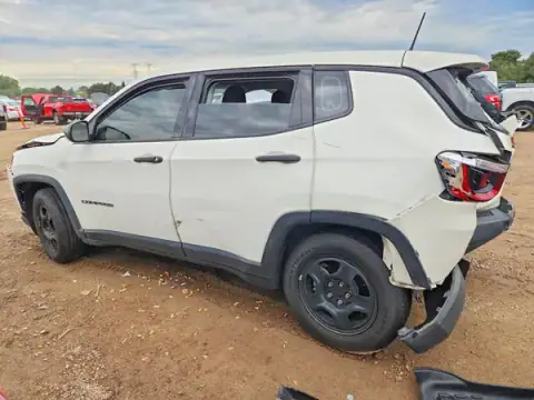 3C4NJCAB1MT526697 — 2021 Jeep Compass, photo 2 from Copart 13.10.2026, Rear end