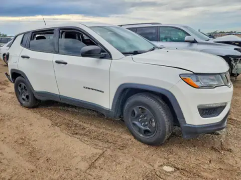 3C4NJCAB1MT526697 — 2021 Jeep Compass, photo 4 from Copart 13.10.2026, Rear end
