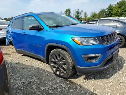 3C4NJDEB1MT565466 — 2021 Jeep Compass, zdjęcie 4 z Copart, Tył