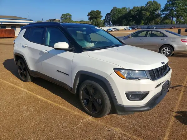 3C4NJCBB6MT550122 — 2021 Jeep Compass, photo 4 from Copart, Front end